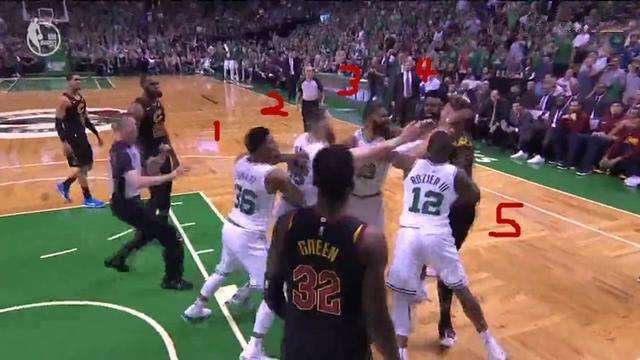  斧头帮发威，伯恩茅斯客场击败布伦特福德斩获关键三分